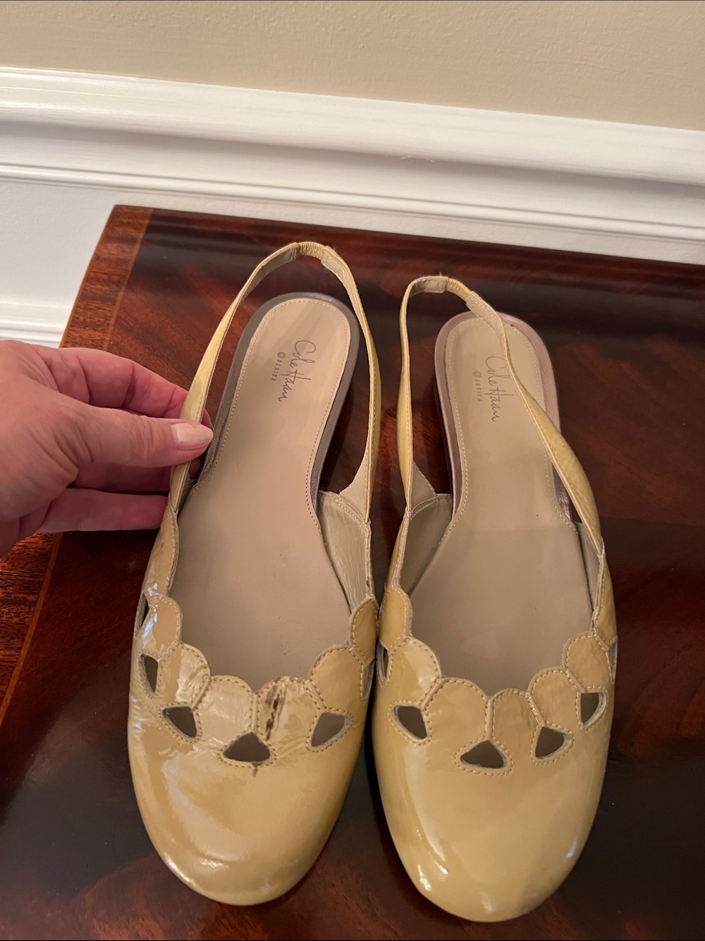 Cole Haan Nike Air 
Women’s Tan Patent Slingback Flats 9B